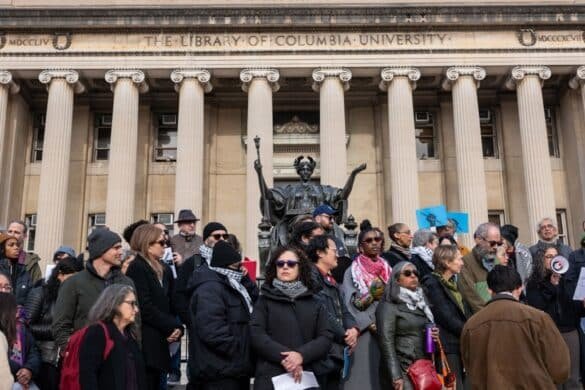Foto: Rapat umum pro-Palestina diadakan di kampus Universitas Columbia
