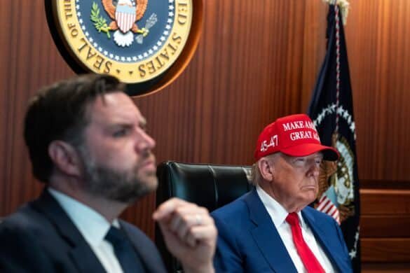 Trump Admin Langsung Pembaruan: Trump untuk bertemu dengan Tim Keamanan Nasional pada hari Senin