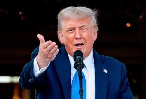 Trump dan XI China berbicara di tengah perang dagang, lapor media negara Cina