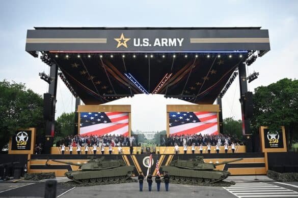 Trump memulai parade militer besar -besaran di seluruh National Mall